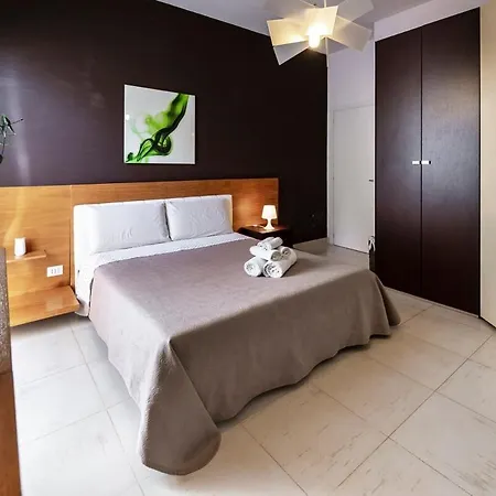 Apartment In Villa-giardino-50 M Dal Mare