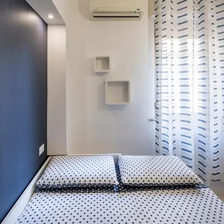 Apartment In Villa-giardino-50 M Dal Mare Avola